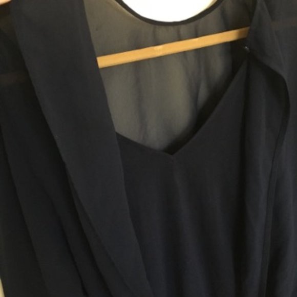 EXPRESS Sheer Chiffon Long Sleeve Bodysuit - Size Medium - Picture 5 of 9